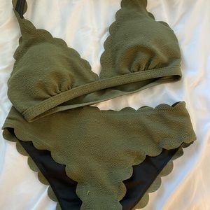 Cupshe olive green bikini
